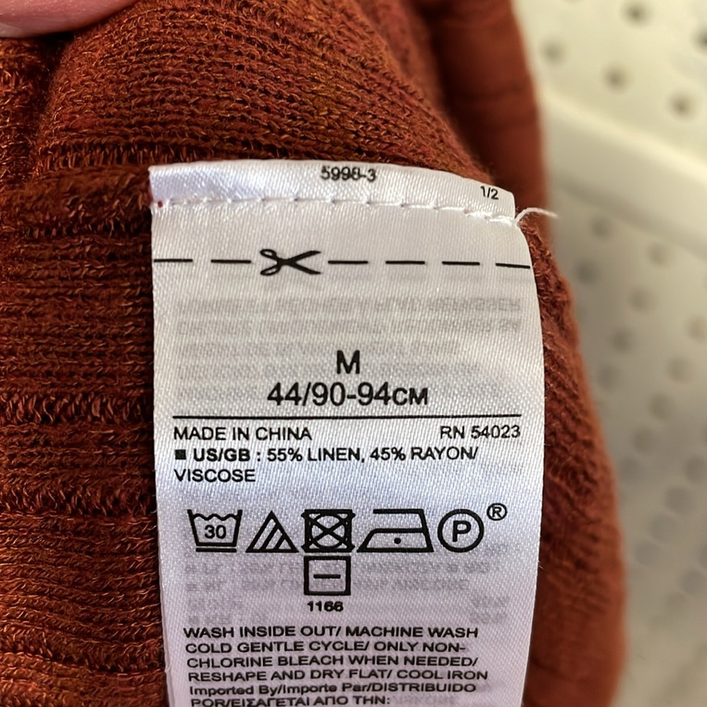 Banana Republic linen - Picture 10 of 10
